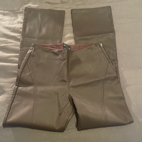 ASOS DESIGN low rise leather look seamed flare in chocolate - Picture 6 of 7